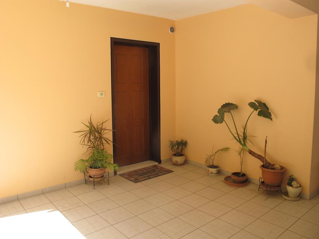 Athenian Apartment With Garden, Near Metro Station Chalandri Nu 3 Exterior foto